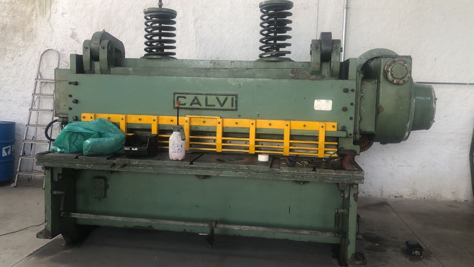 Calvi Guilhotina Mecânica